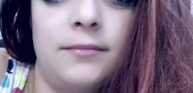 Model - Elyssa bigboobs