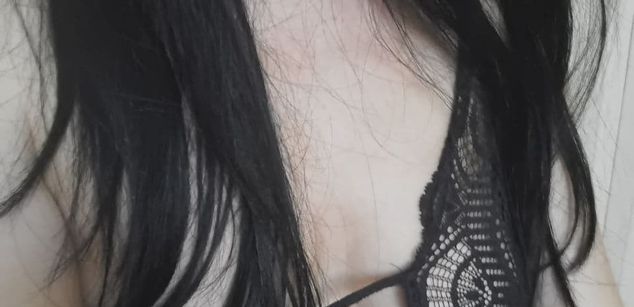 Model - AlisaiKot squirt