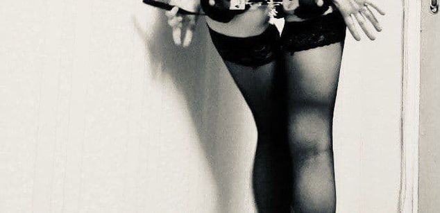 Model - AlisaiKot squirt