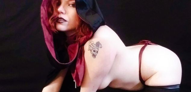 Model - Sienna Breeze redhead