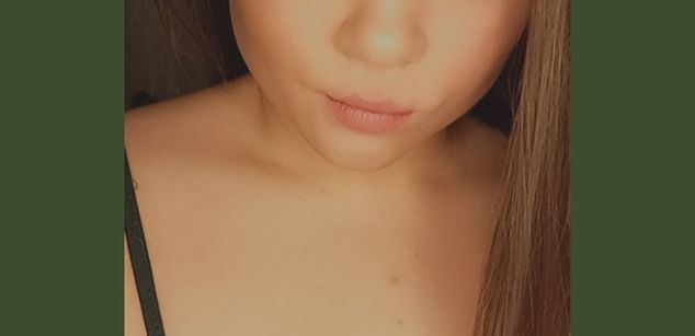 Model - Vikitty horny