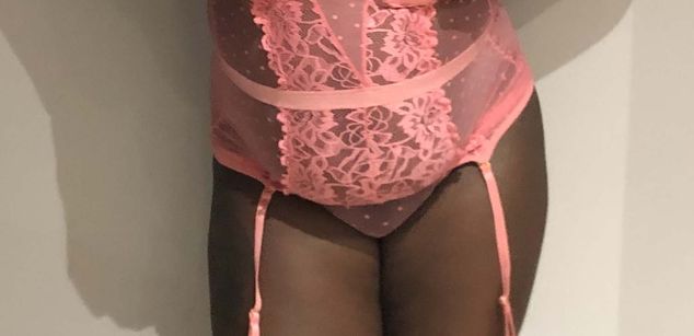 Model - Machelle Monroe aka Empress Machelle Housewife