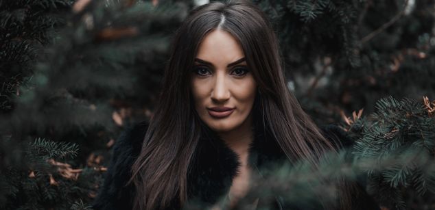 Model - AnnaKarev bigboobs