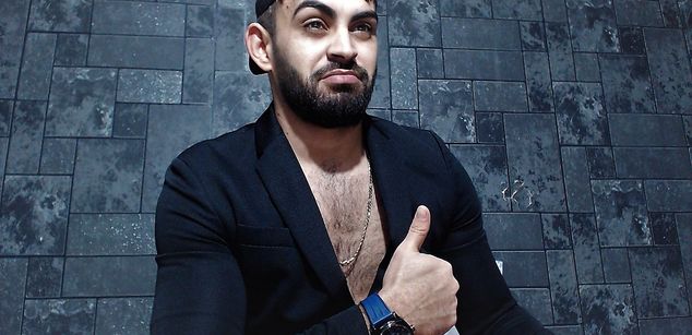 Model - dannybadboyme13 cumshow