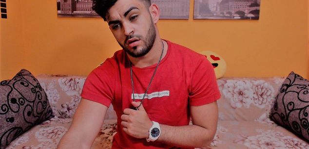 Model - dannybadboyme13 cumshow