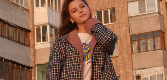 Model - Glamorous_Caramel passion