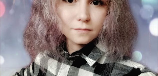 Model - FlexiMona shy