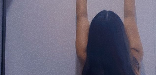 Model - VIOLETROGERS mamada