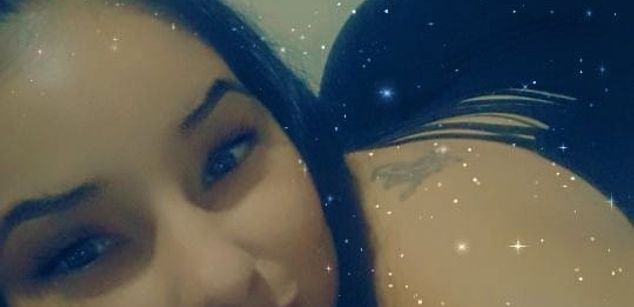 Model - maadelyn milk