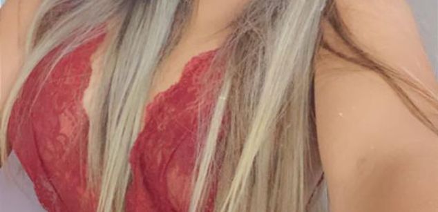 Model - July Correa squirt