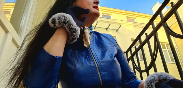 Model - Dominatrix Dinah beautiful