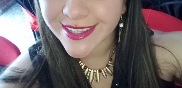 Model - Catalina latina