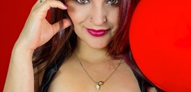 Model - Sandy Rose feet