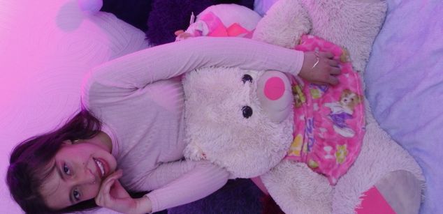 Model - Amalia Evans latina