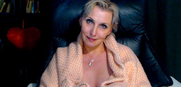 Model - NightBeauty findom