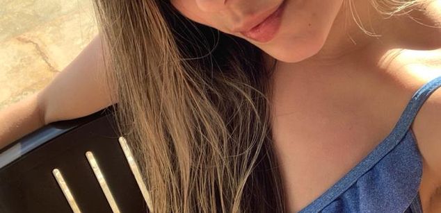 Model - Valeria-Smith smalltits