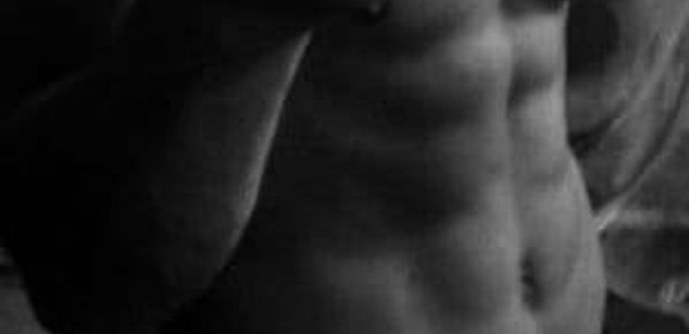 Model - konstantinus love