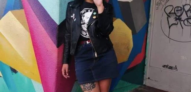 Model - Sweet Cat armpits