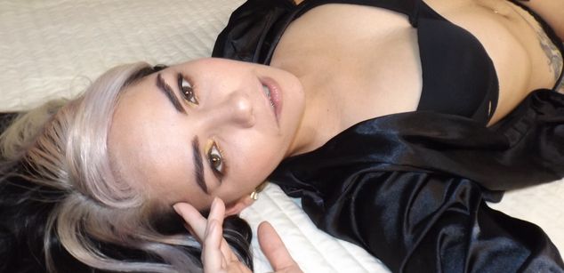 Model - Jeniffer pussy