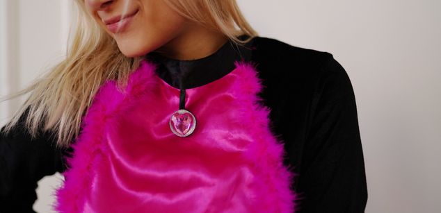 Model - AppleBrandy heels