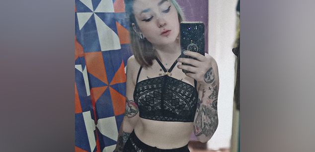 Model - Alextrazaa smile