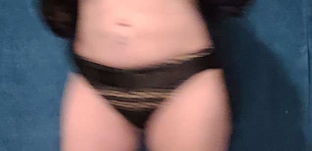 Model - Michelle the MILF smoking