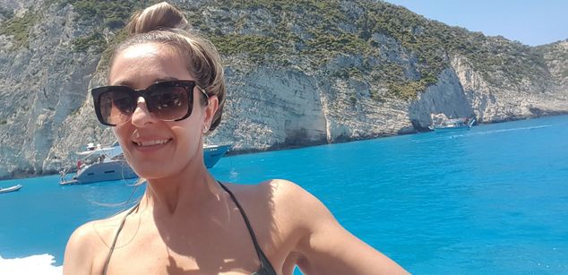 Model - noaloveee allnatural