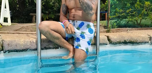 Model - musclecockm cum