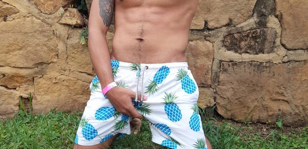 Model - musclecockm cum