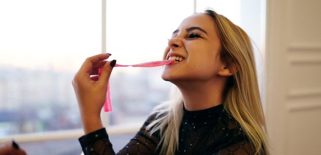 Model - AppleBrandy heels