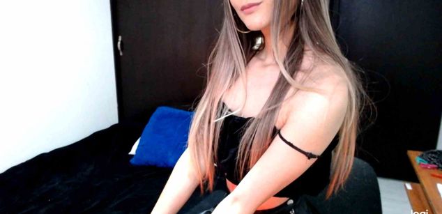 Model - AnnieNTommy pussy