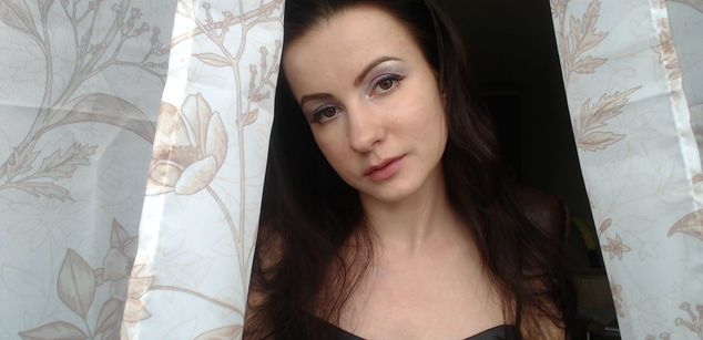 Model - Mia Vagi slim