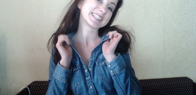 Model - Mia Vagi slim