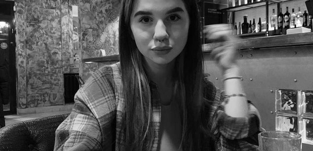 Model - Amy_Green7 cam2cam