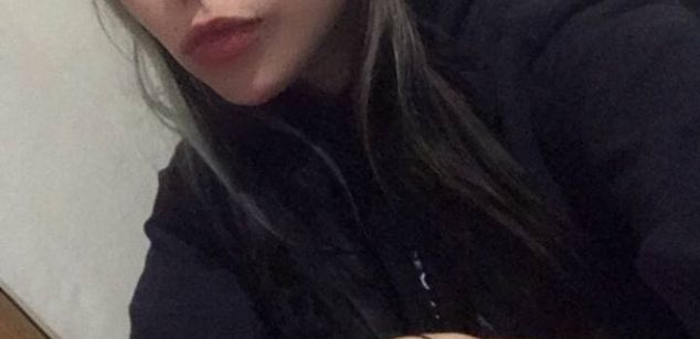 Model - ClitBait Housewife