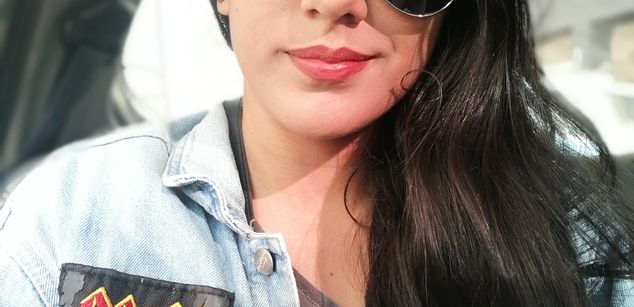 Model - annamorris footjob