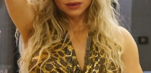 Model - Xenia Dream abs