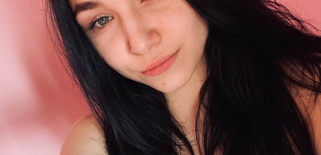 Model - Sweet_Berry natural