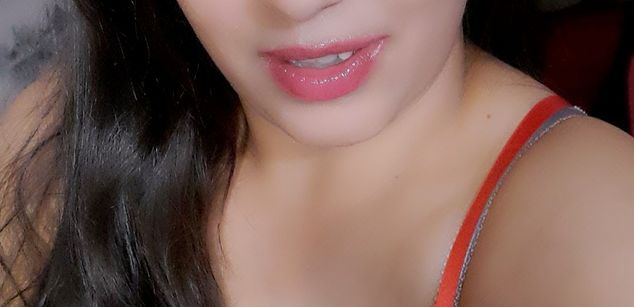 Model - AshleyFuckable femdom