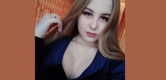 Model - JuicyPeach ass