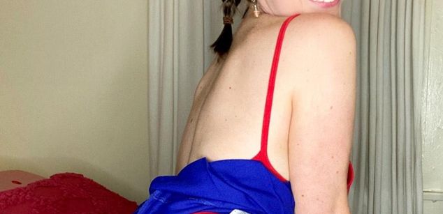 Model - DuskBunny feet