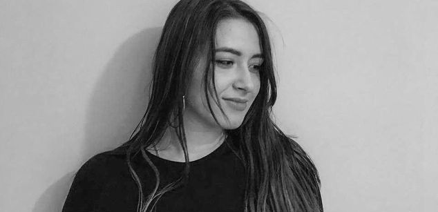 Model - Nura_sey flirt