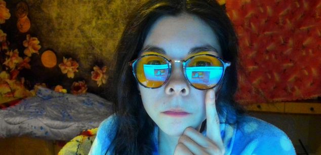 Model - Silvercaramel teen