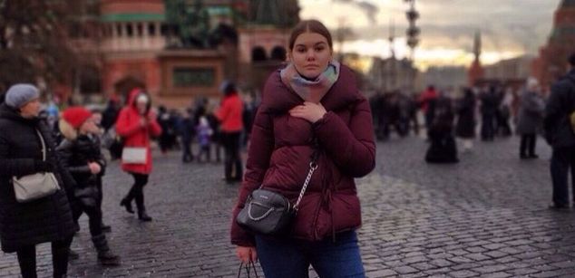 Model - Varvara partying