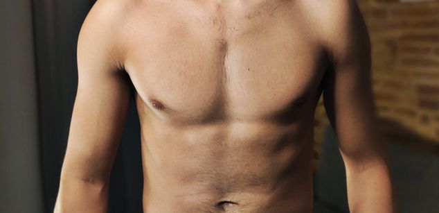 Model - AllenFox_Official top