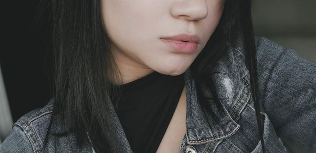 Model - Georgia Bianco fingering