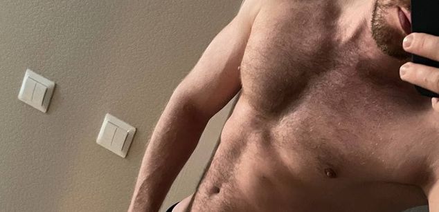 Model - Dick Master gay