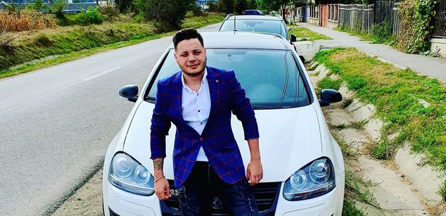 Model - Jonny Lewis jerkoff