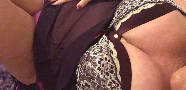 Model - Pinky Thomas delicious