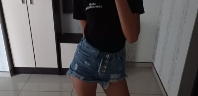 Model - drunkcherry cum